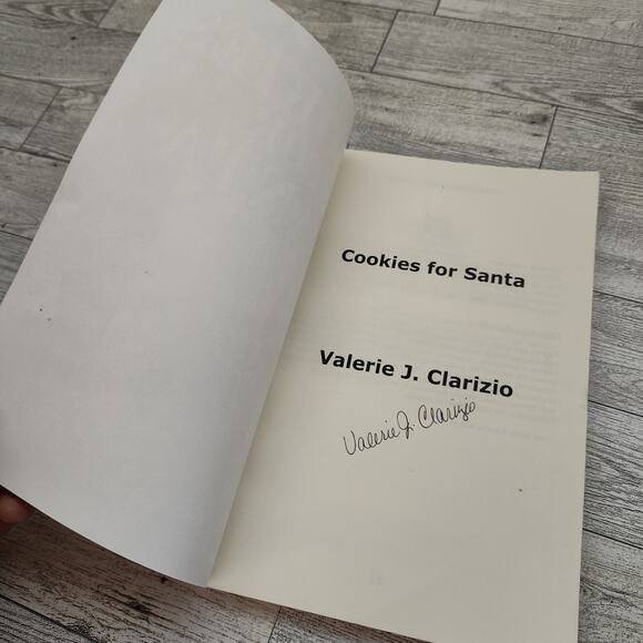 Cookies for Santa by Valerie J Clarizio SIGNED Murder Mystery Romance Fiction - Picture 9 of 12